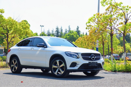 楚雄二手奔驰GLC轿跑 2018款 GLC 200 4MATIC 轿跑SUV