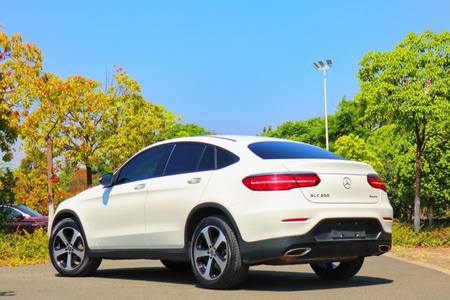 楚雄二手奔驰GLC轿跑 2018款 GLC 200 4MATIC 轿跑SUV